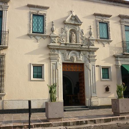 Отель Mansion Mijashe Wellness & Travel House Морелия Экстерьер фото