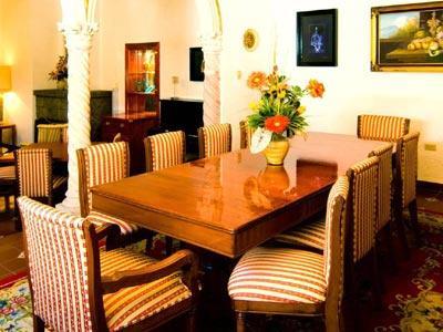 Отель Mansion Mijashe Wellness & Travel House Морелия Экстерьер фото